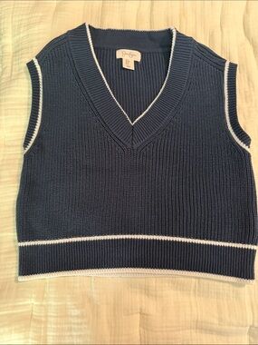 Jessica Simpson Navy V-Neck Sweater Vest with White Trim
